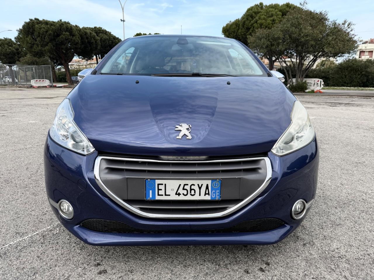 Peugeot 208 1.6 e-HDi 92 CV Stop&Start 3 porte Allure