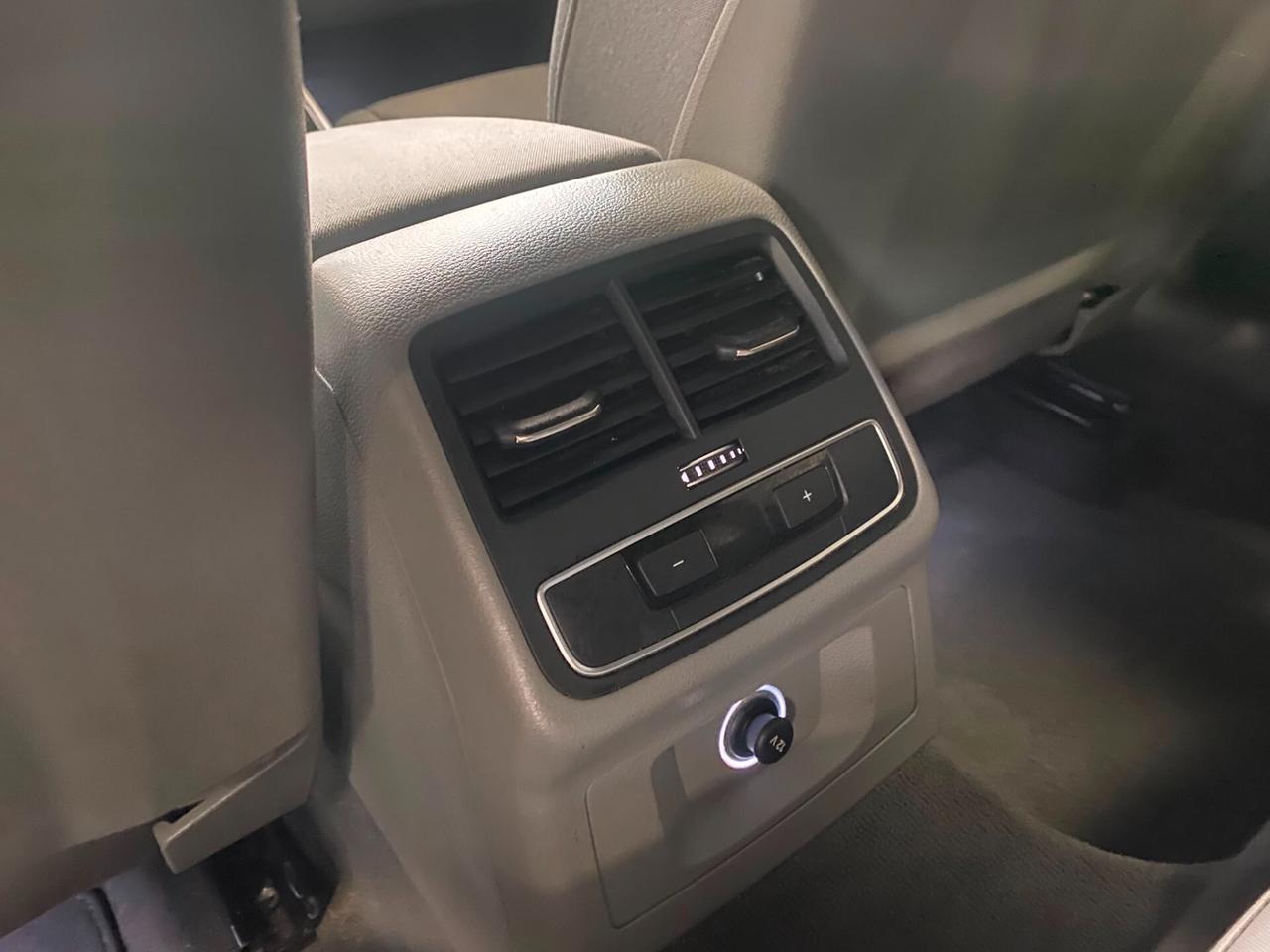 Audi A4 Avant 30 TDI S tronic line edition