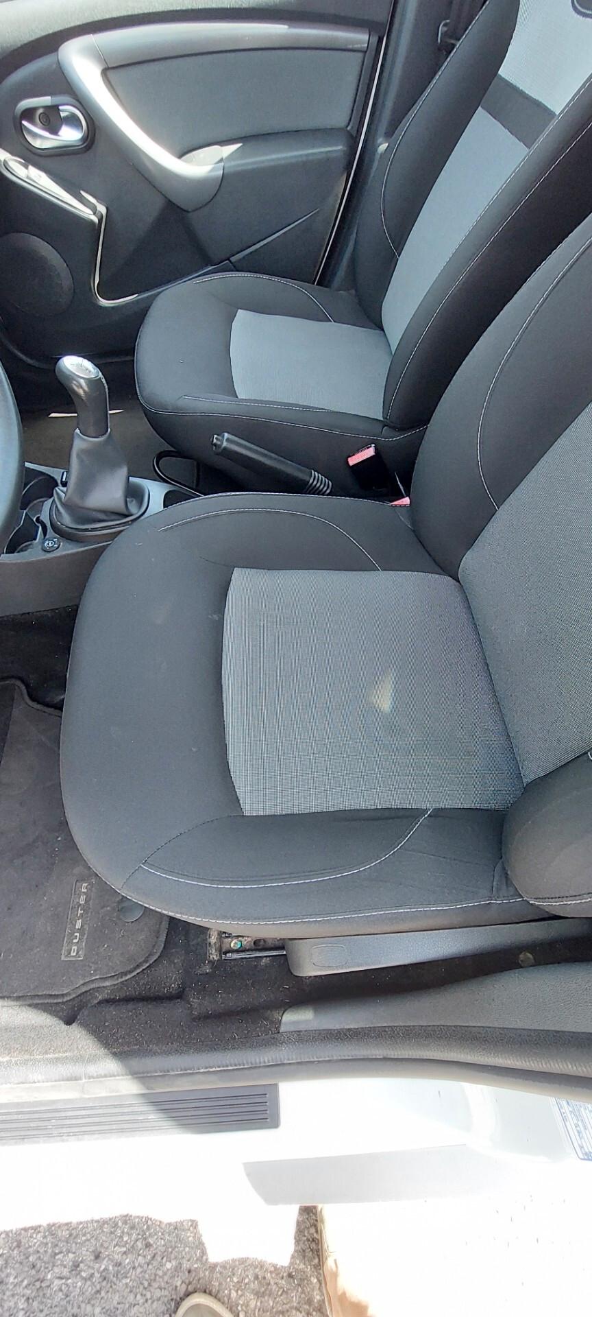 DUSTER 1,6 GPL DI SERIE CASA MADRE NAVIGATORE TELEFONO SENSORI FULL FULL 110 CV