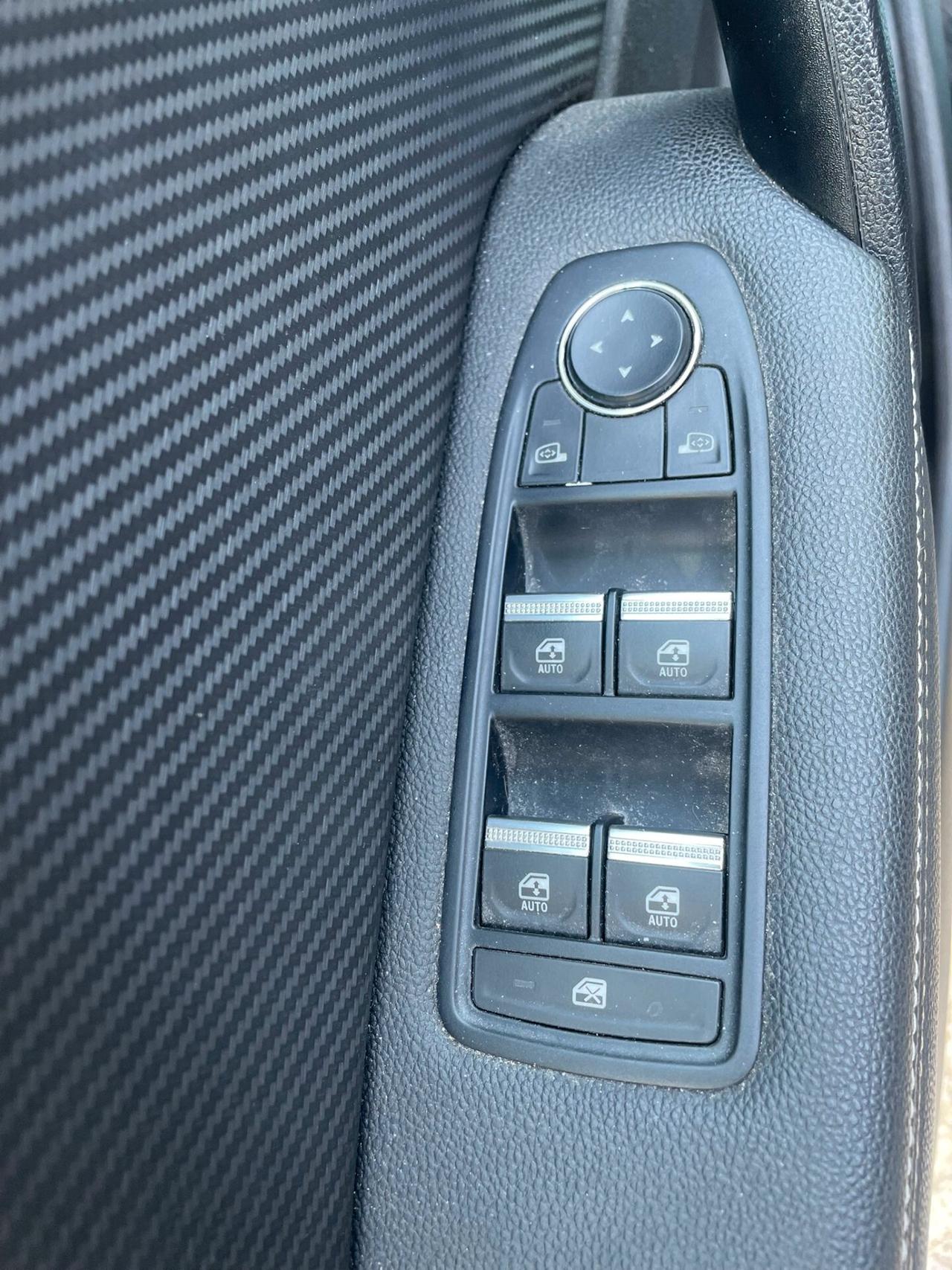 Renault Captur Full Hybrid E-Tech 145 CV Techno