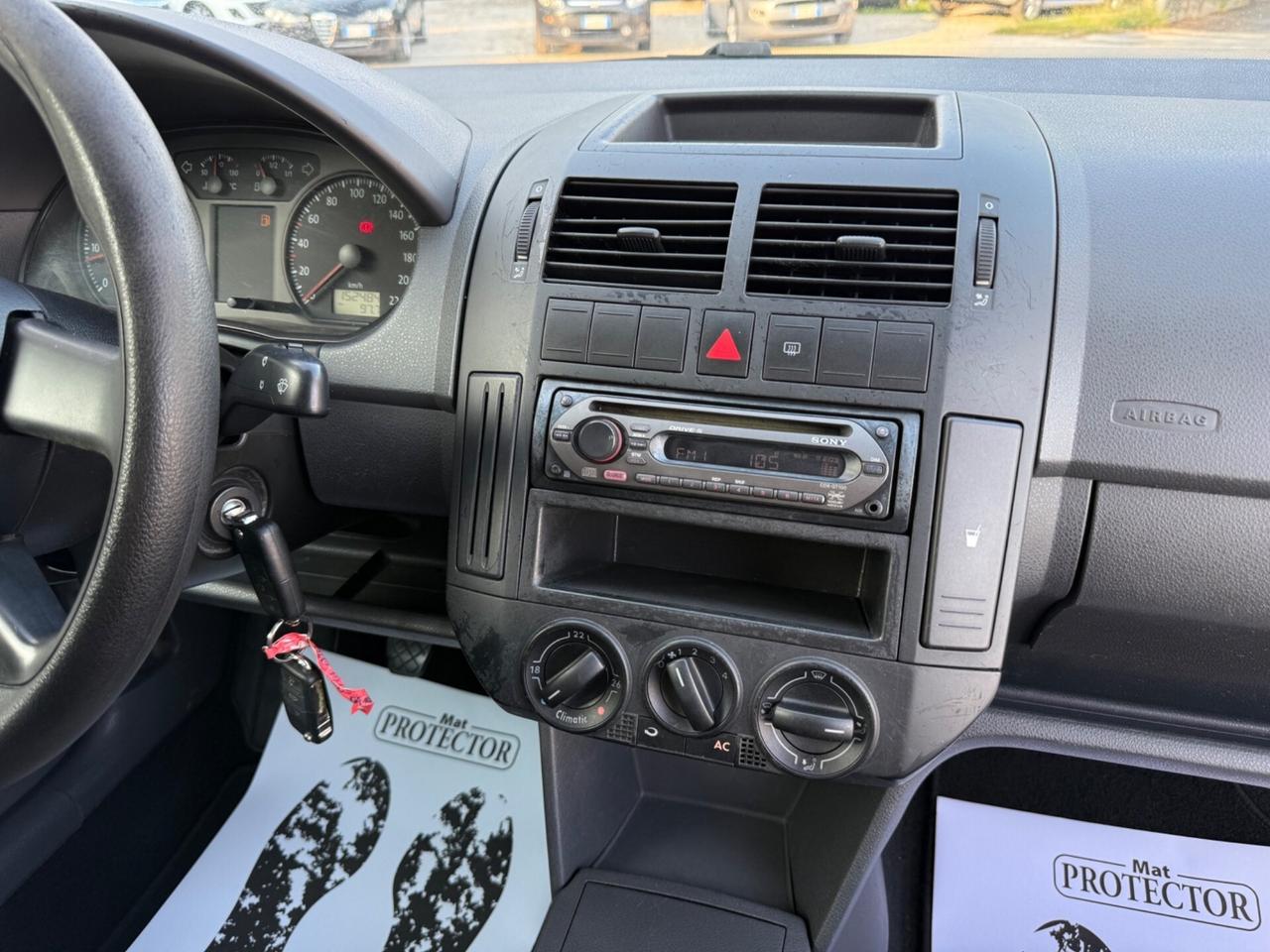 Volkswagen Polo 1.4/75CV 16V 5p. UNICO