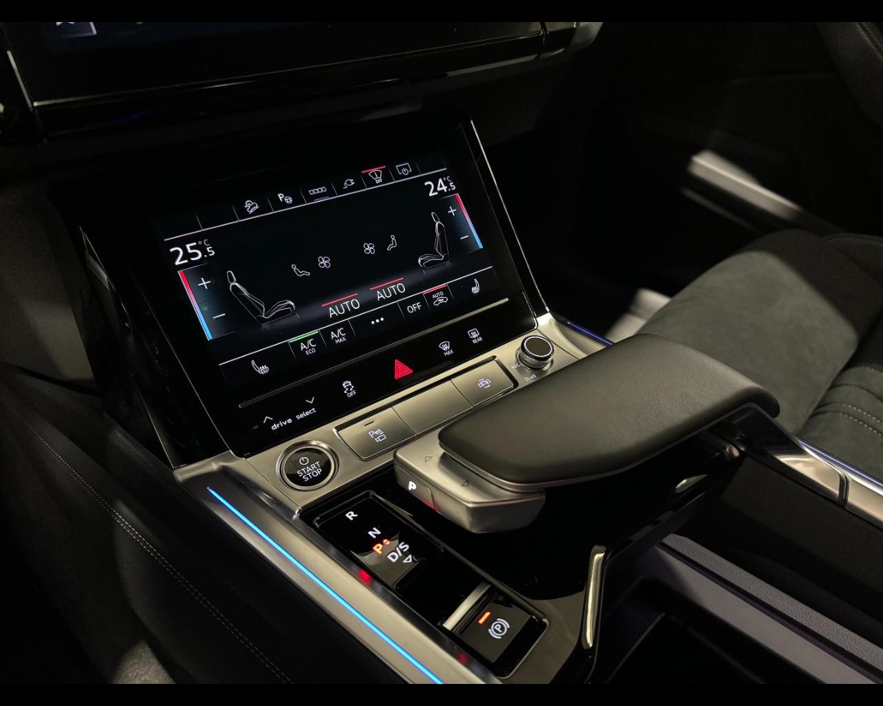 AUDI Q8 E-TRON 55 QUATTRO