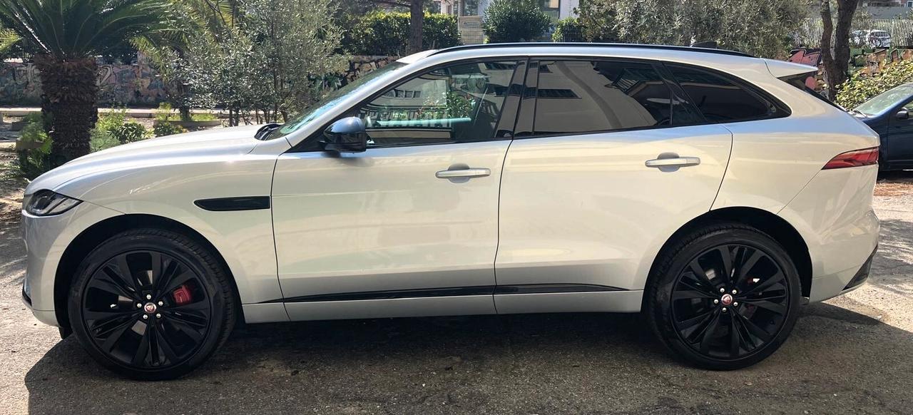 Jaguar F-Pace 2.0 250 CV AWD aut. R-Dynamic Black