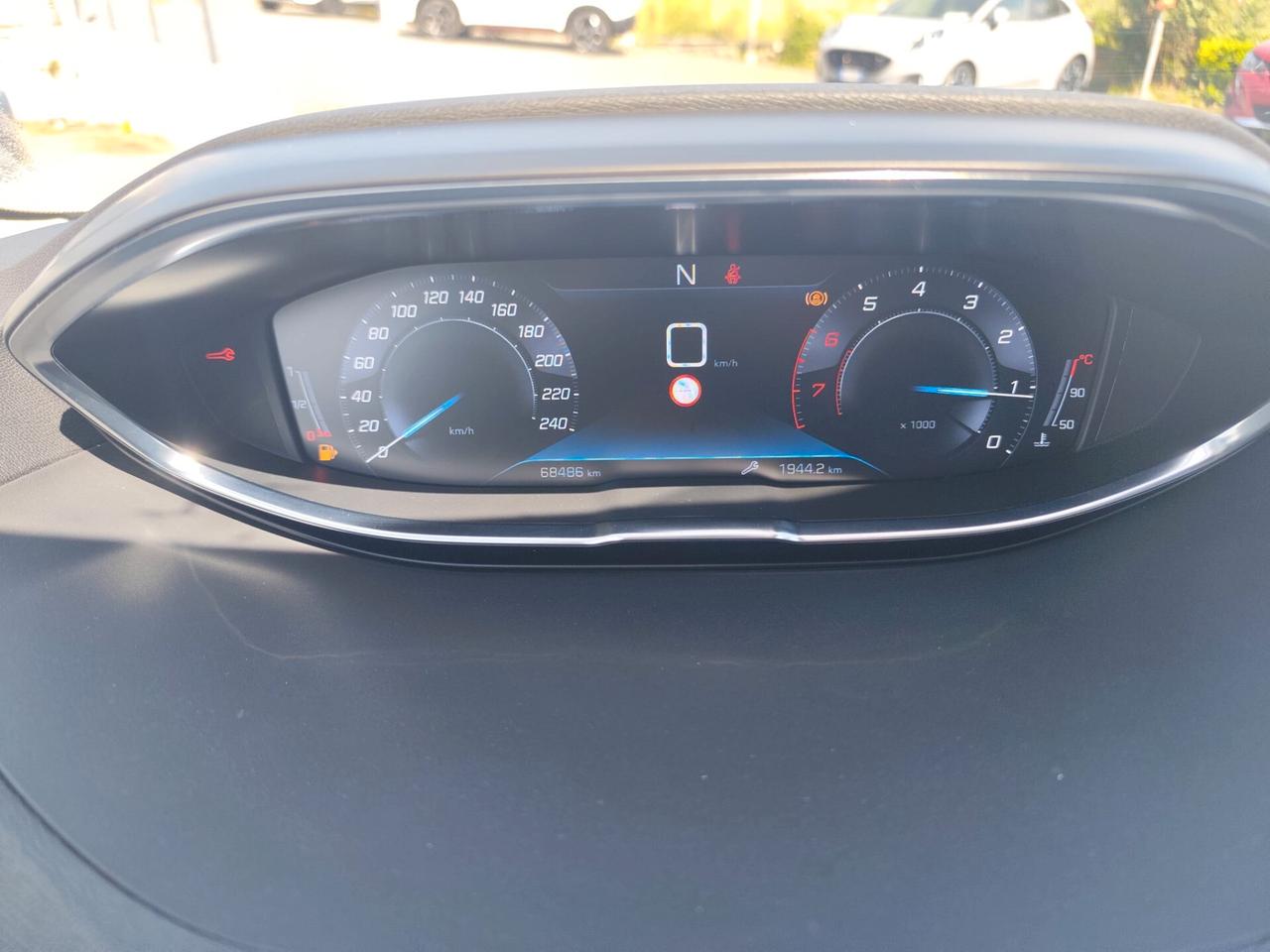 Peugeot 3008 PureTech Turbo 130 S&S EAT8 Active