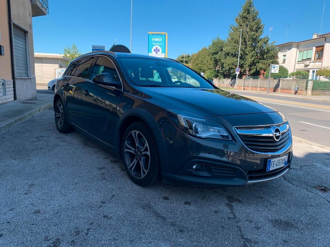 Opel Insignia 4x4 2.0 CDTI 170CV Sports Tourer Full
