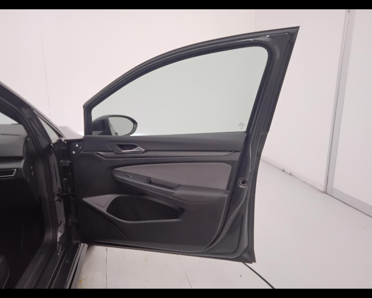 VOLKSWAGEN Golf VIII 2020 - Golf 1.5 tsi evo R-Line 130cv