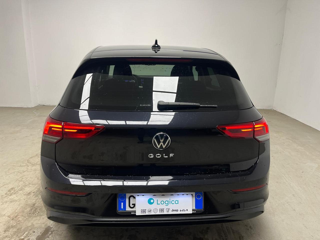 VOLKSWAGEN Golf VIII 2020 Golf 2.0 tdi scr Life 150cv dsg