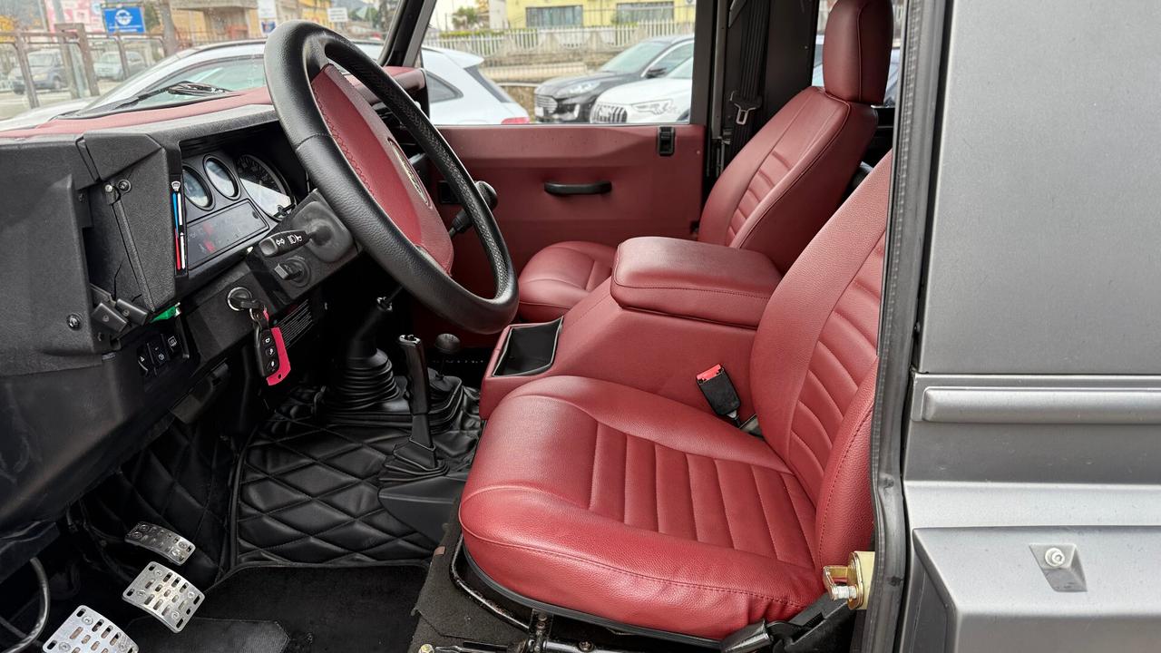 Land Rover Defender KHAN GPL