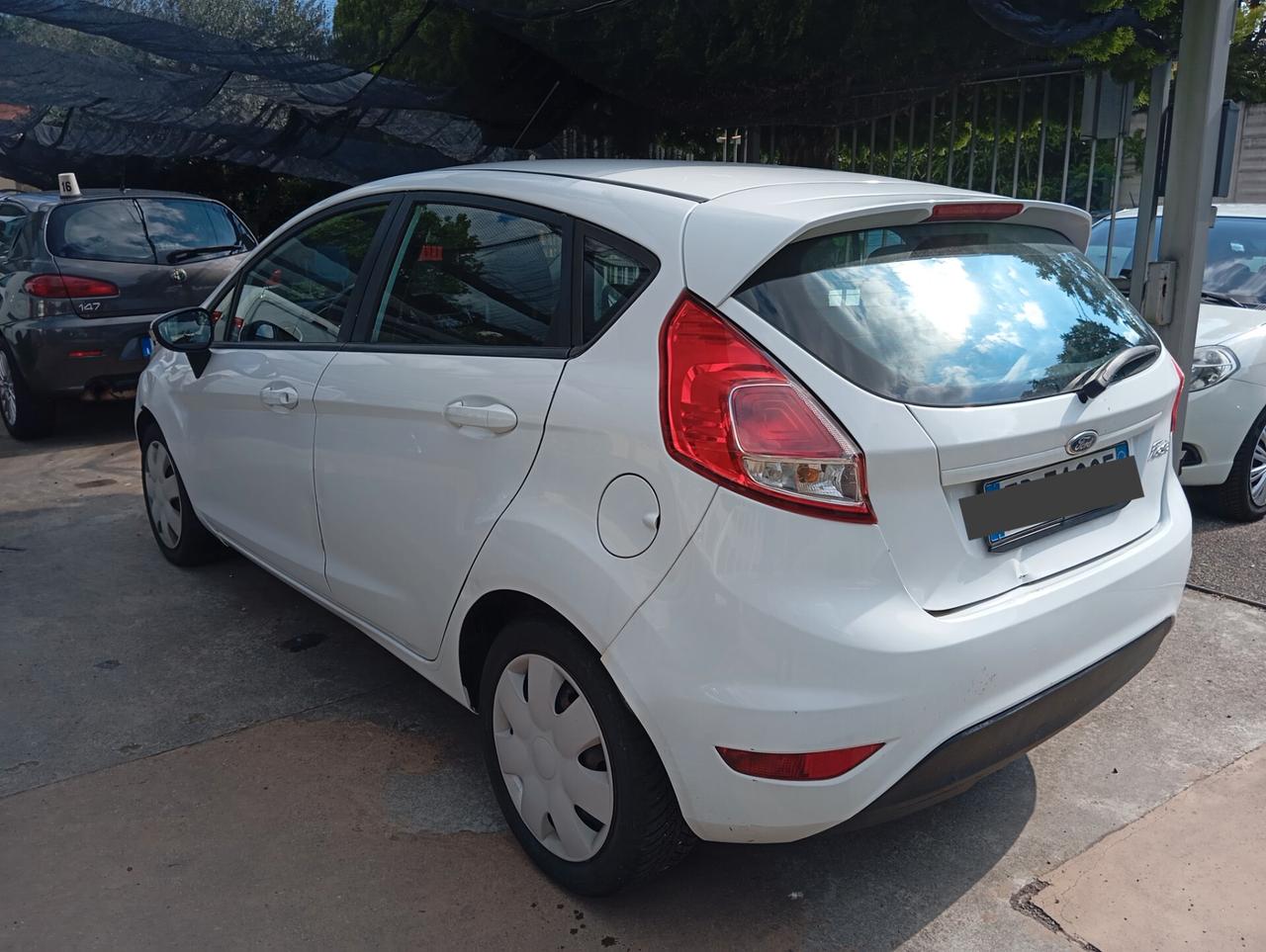 Ford Fiesta 1.5 TDCi 75CV AUTOCARRO 4 POSTI