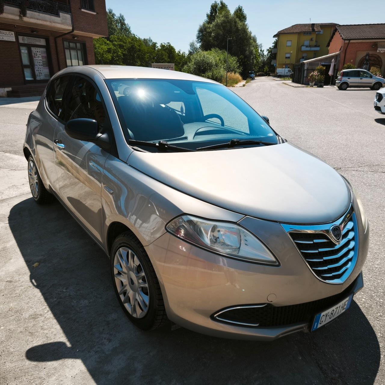 Lancia Ypsilon 1.3 MJT 16V 95 CV 5 porte S&S Gold