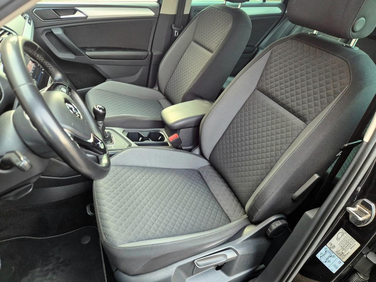 Volkswagen Tiguan 1.6 TDI R-Line Sport