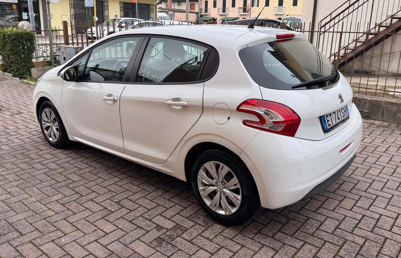 Peugeot 208 1.2 Benzina Ok Neopatentati