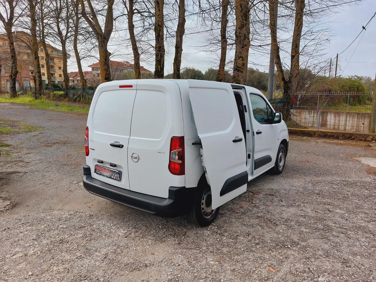 Opel Combo Cargo 1.5 Diesel 100CV 3 posti - 2021