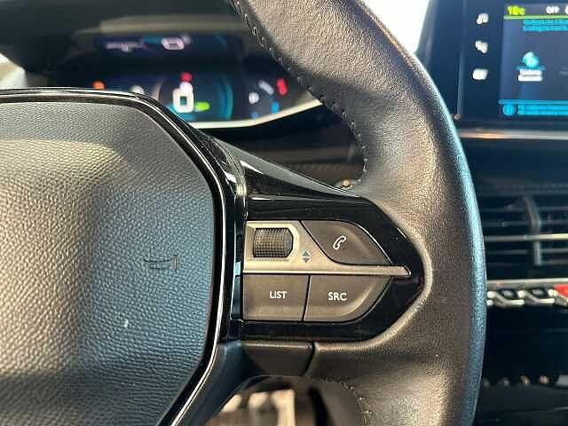 Peugeot 208 motore elettrico 136 CV 5 porte Allure Pack