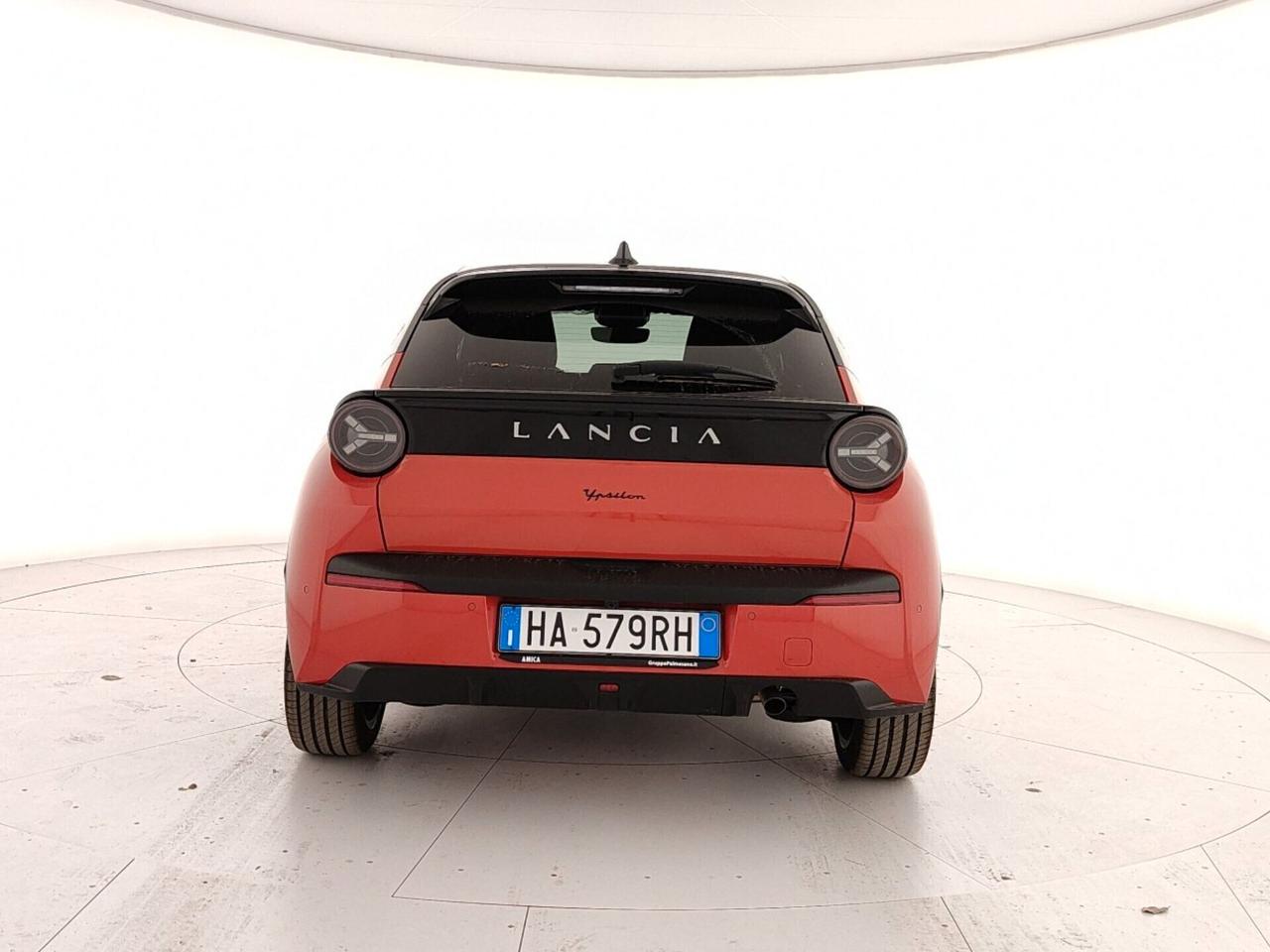 Lancia Ypsilon Hybrid e-DCT HF Line