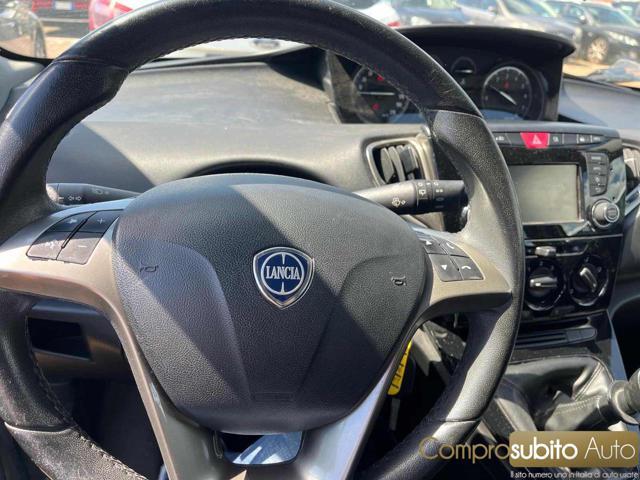 LANCIA Ypsilon 1.2 69 CV (Garanzia 12 Mesi) Neopatentati ?