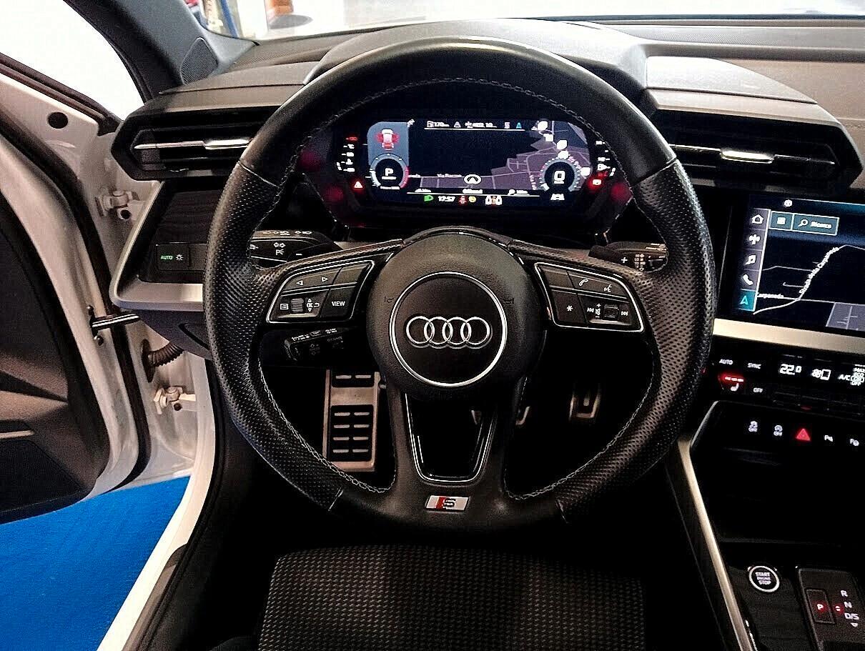 Audi A3 Sportback 40 2.0 TDI 200CV SLINE QUATTRO 19" IDENTITY BLACK