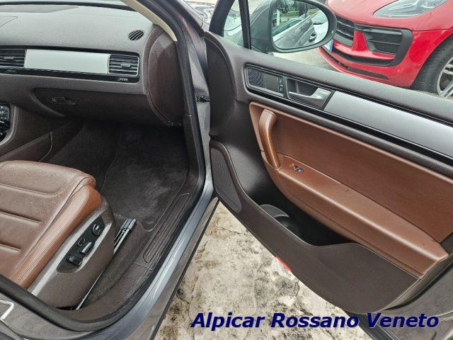 VOLKSWAGEN Touareg 3.0 TDI 245 CV tiptronic BlueMotion Techn. Executi