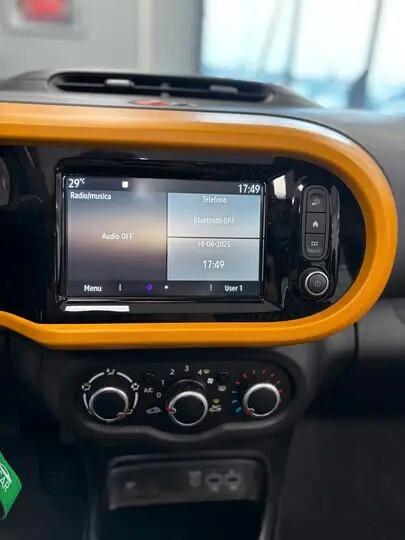 Renault Twingo SCe EDC La Parisienne