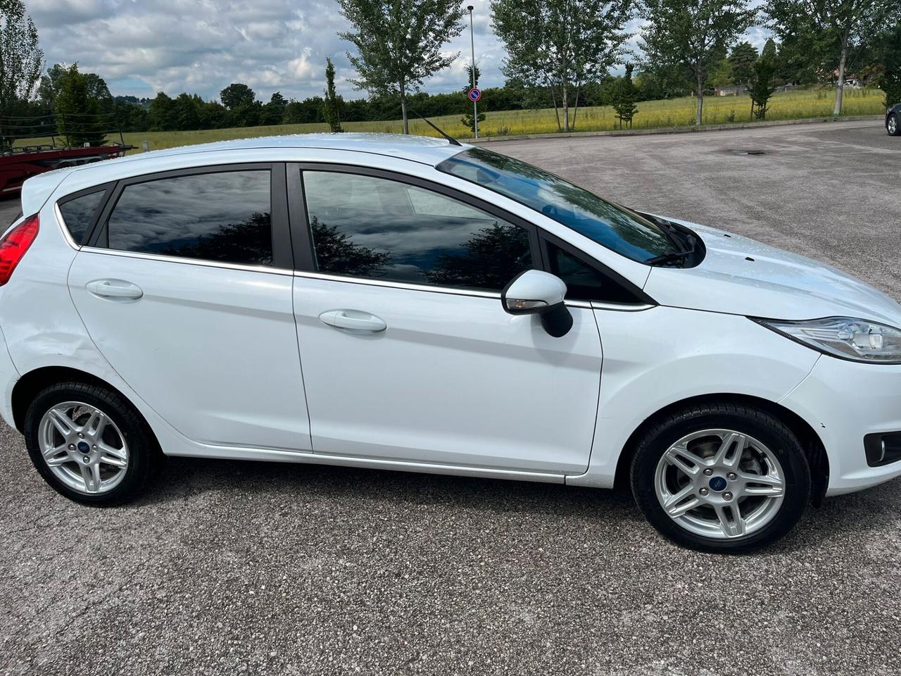 FORD FIESTA 1.4 NEOPATENTATI 2015 5PORTE