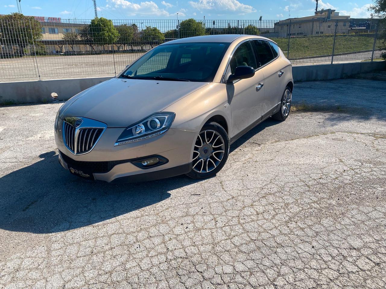 Lancia Delta 1.6 MJT DPF Selectronic Oro