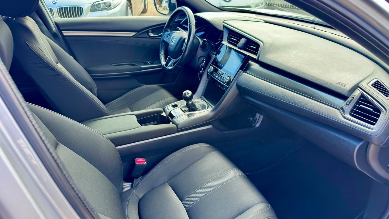 Honda Civic 1.0T 5 porte Executive Premium