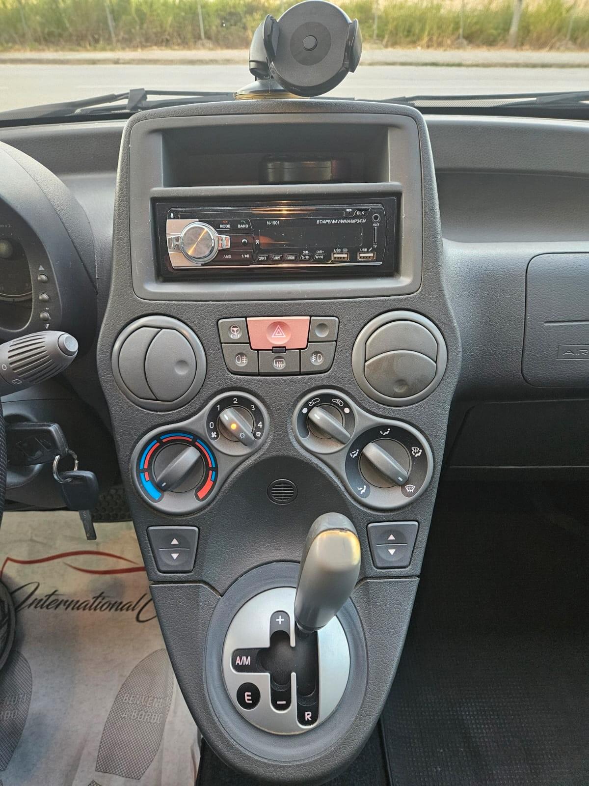Fiat Panda 1.2 benz. automatica Dynamic dualogic 60cv