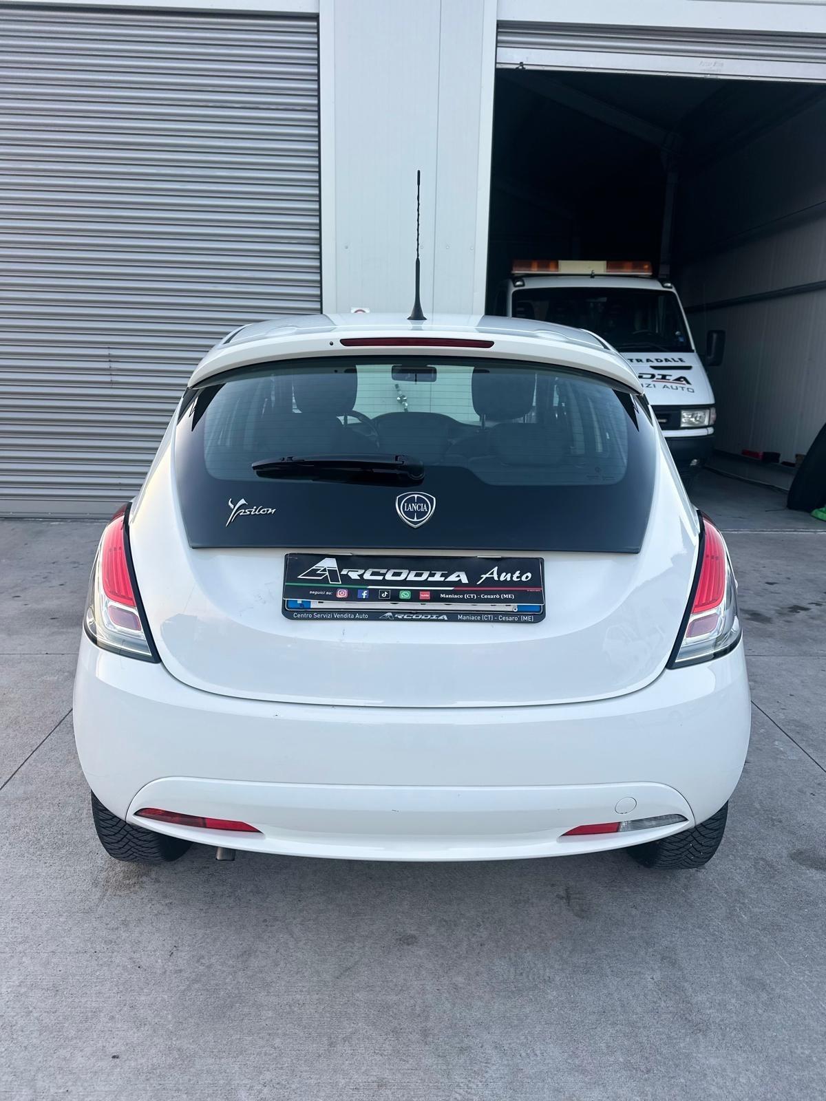 Lancia Ypsilon 1.2 69 CV 5 porte Platinum