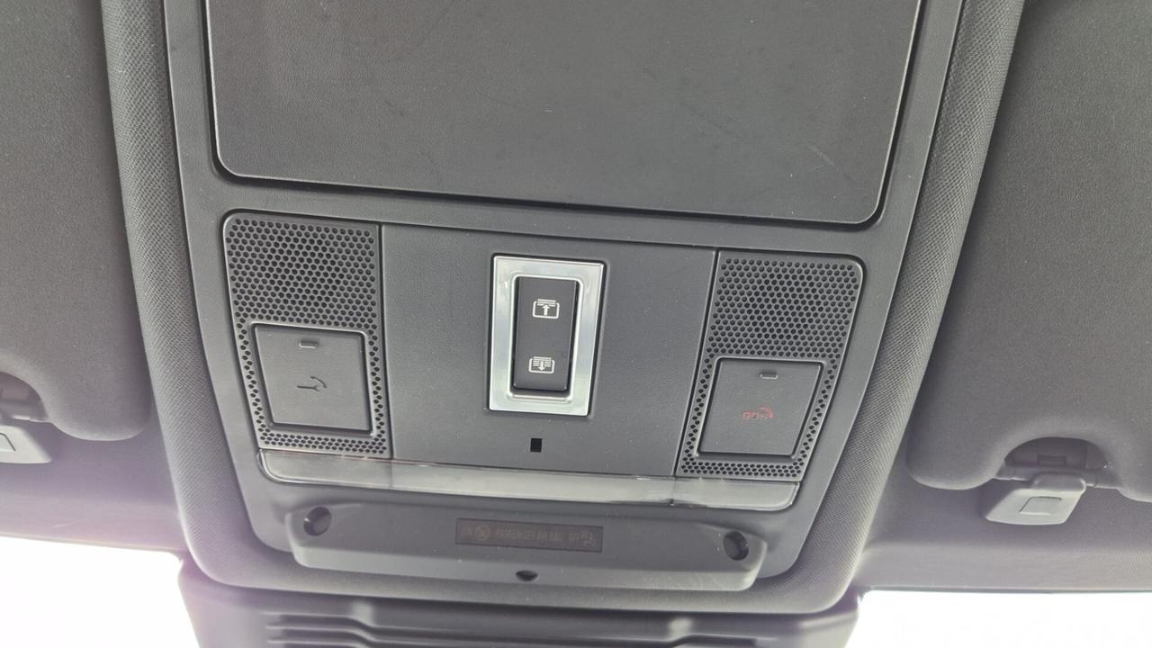 Land Rover Discovery Sport 2.0 TD4 204 CV AWD Auto R-Dynamic HSE