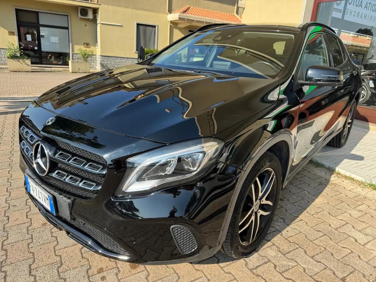 Mercedes-benz GLA 200 d Automatic 4Matic Business