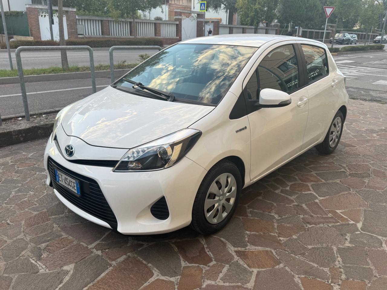 Toyota Yaris 1.5 Hybrid 5 porte Lounge