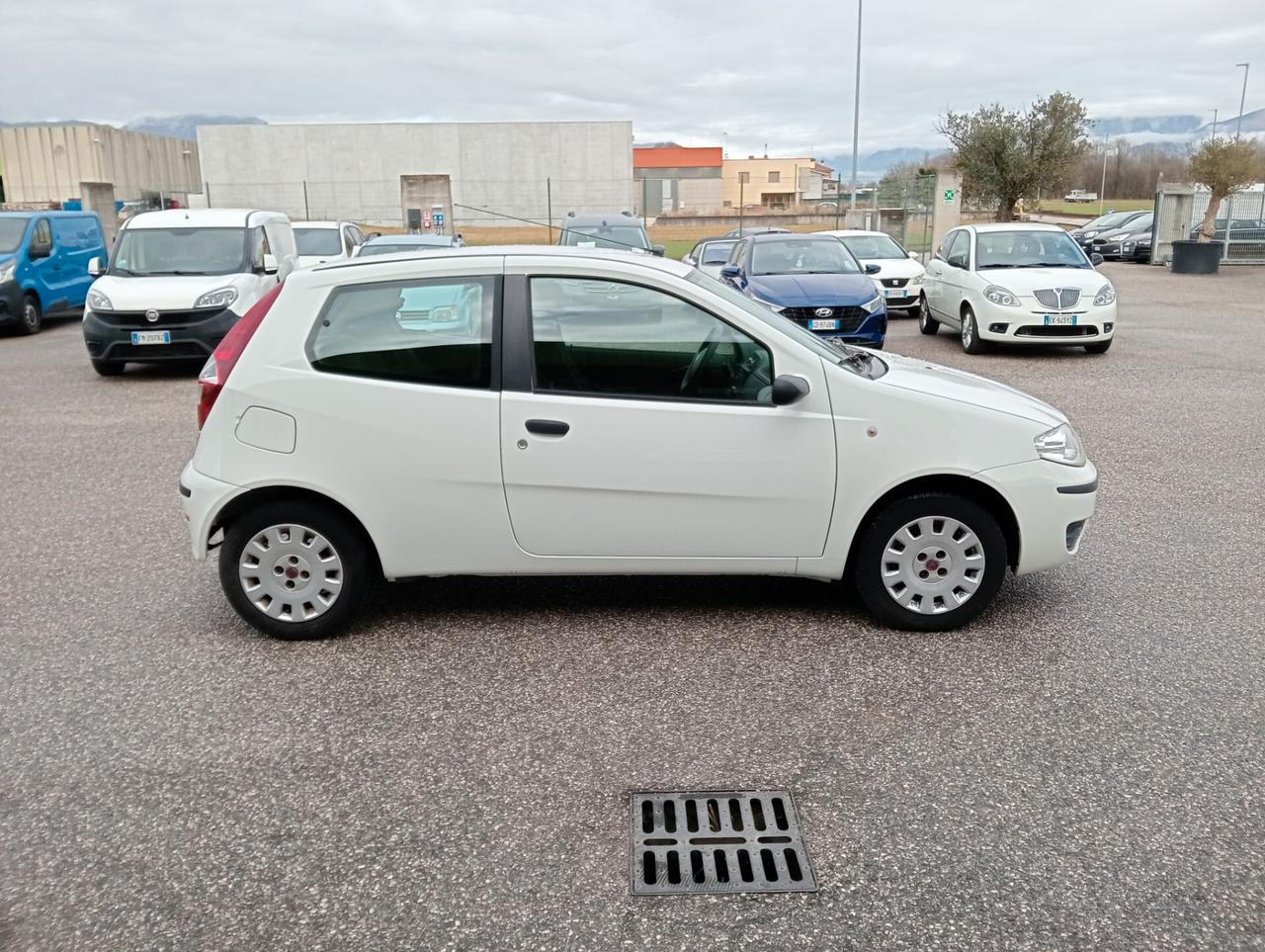 Fiat Punto 1.2 3porte UNIPROPRIETARIO OK NEOPATENTATI