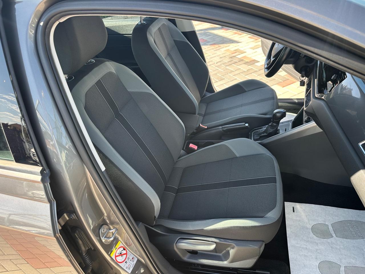 Volkswagen Polo 1.0 TSI DSG 95CV R-LINE UNICO PROP