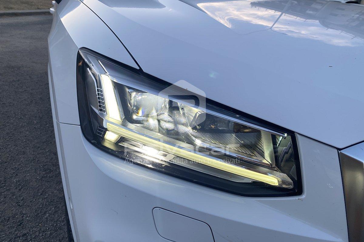 AUDI Q2 35 TFSI S tronic Business Design