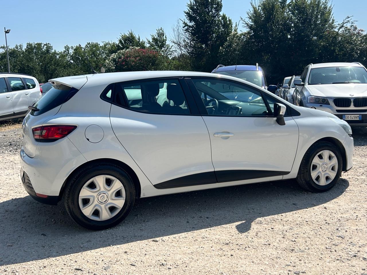 Renault Clio 1.2 75CV GPL 5 porte Wave gpl revisionato neopatentati
