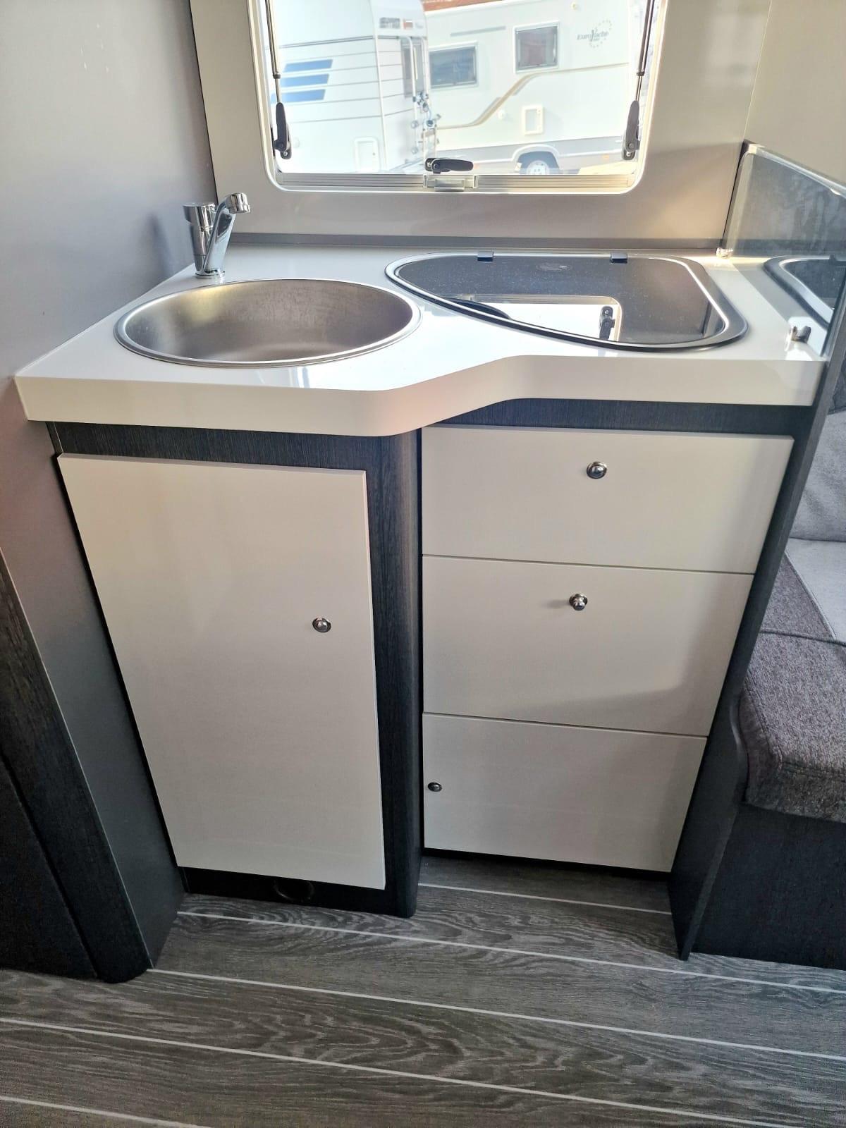 Roller Team semi integrale del 2025 in saldo 700