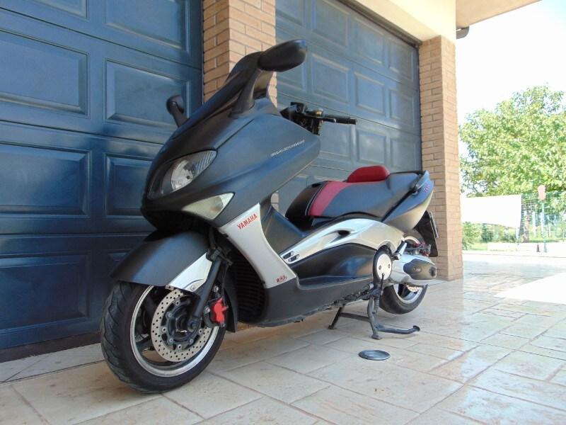 Yamaha T Max