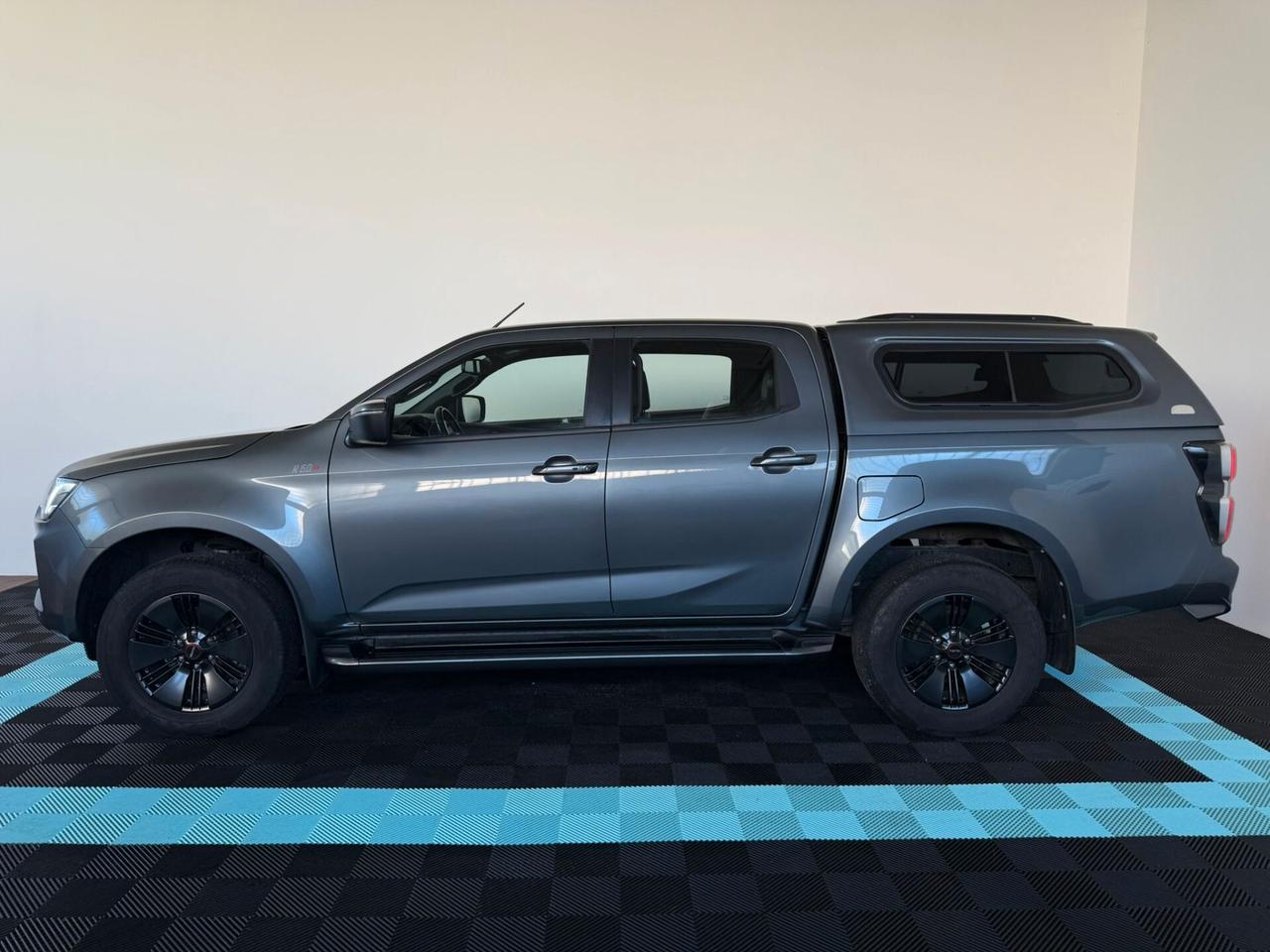 Isuzu D-Max N60 1.9 Crew Cab FF 4X4 A/T HARD TOP