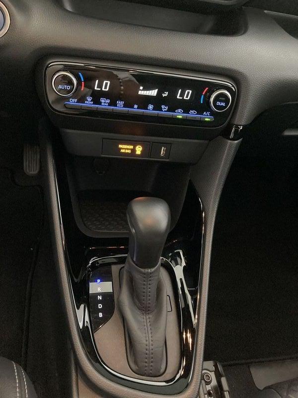 Toyota Yaris Yaris 1.5 Hybrid 5 porte Lounge