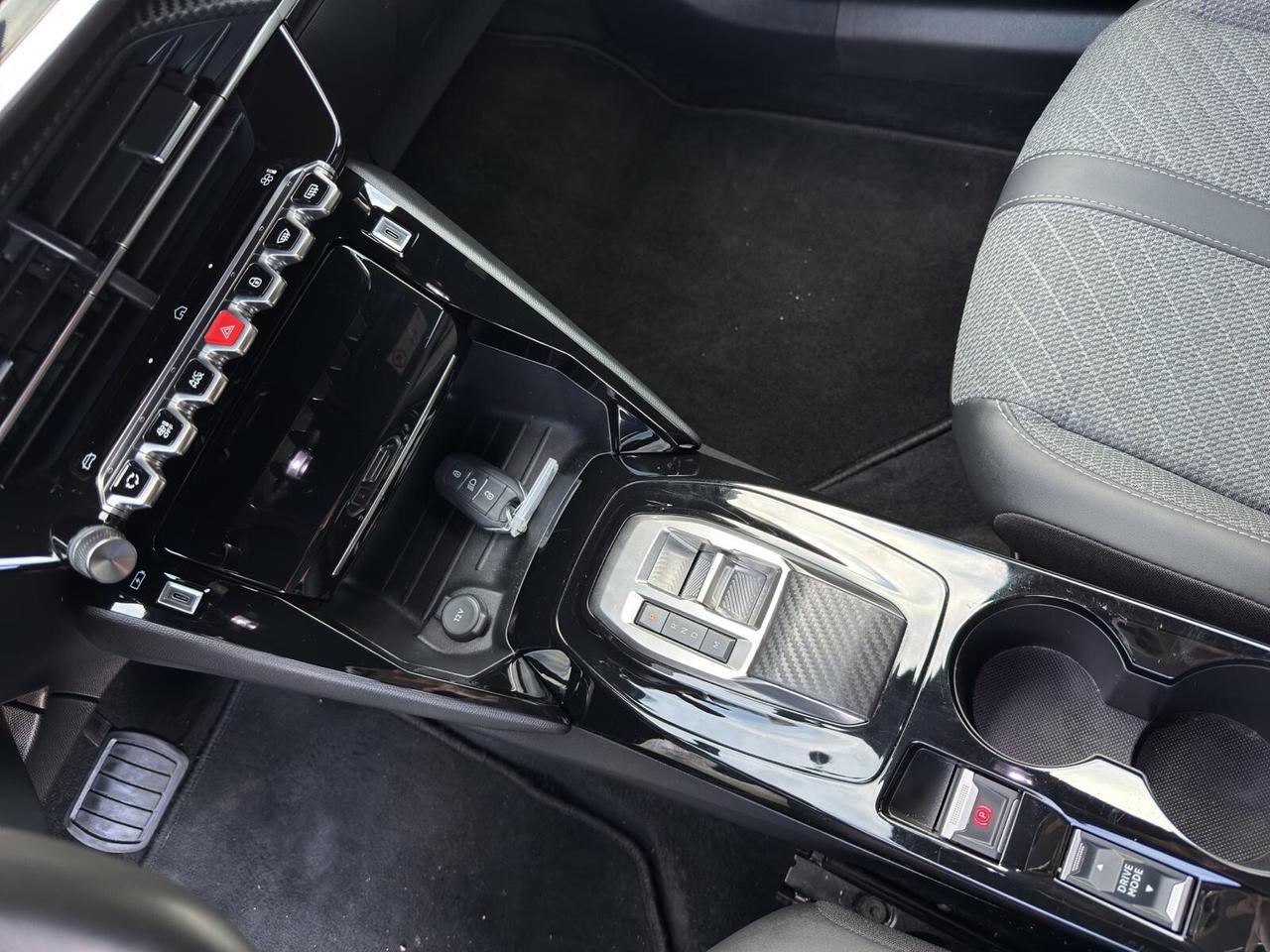 Peugeot 2008 1.5 bluehdi 130cv Allure automatica 2023