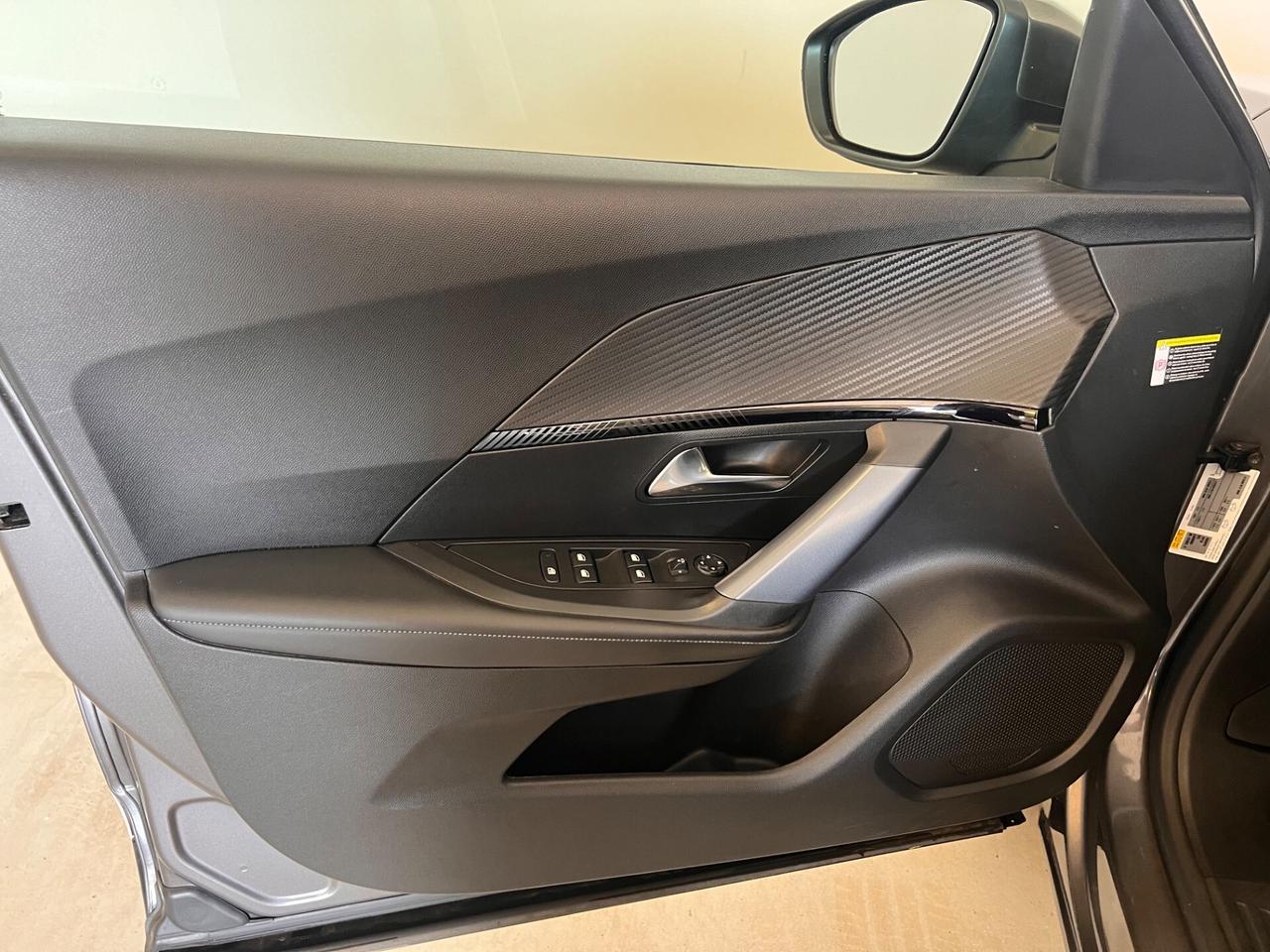 Peugeot 2008 1.2 PureTech 100 S&S Allure 100cv