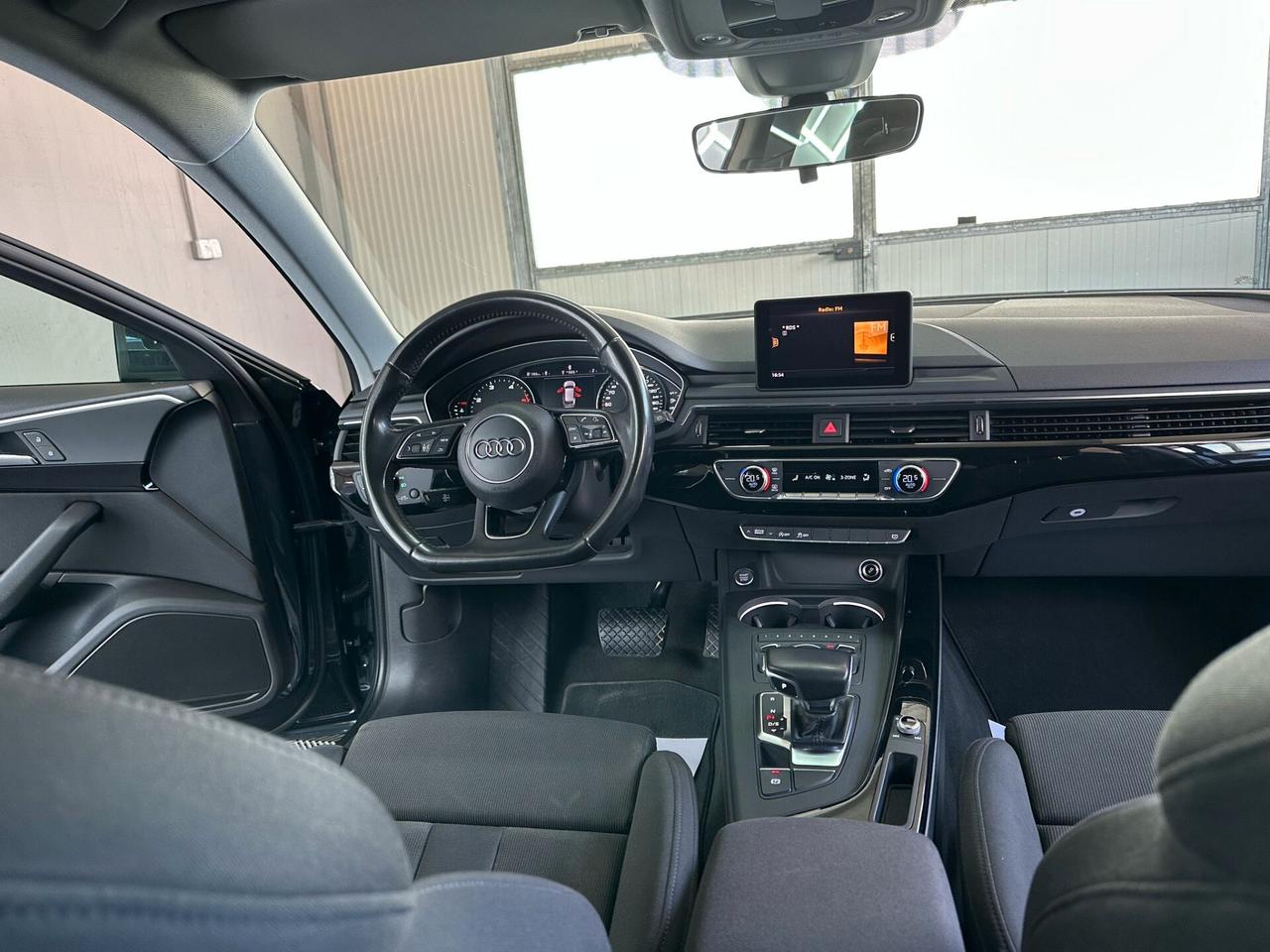 Audi A4 Avant 2.0 TDI 150 CV ultra S tronic Sport