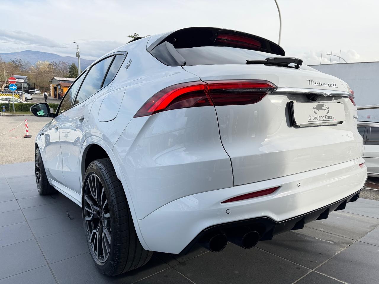 Maserati Grecale MHEV 300 CV AWD GT tetto apribile