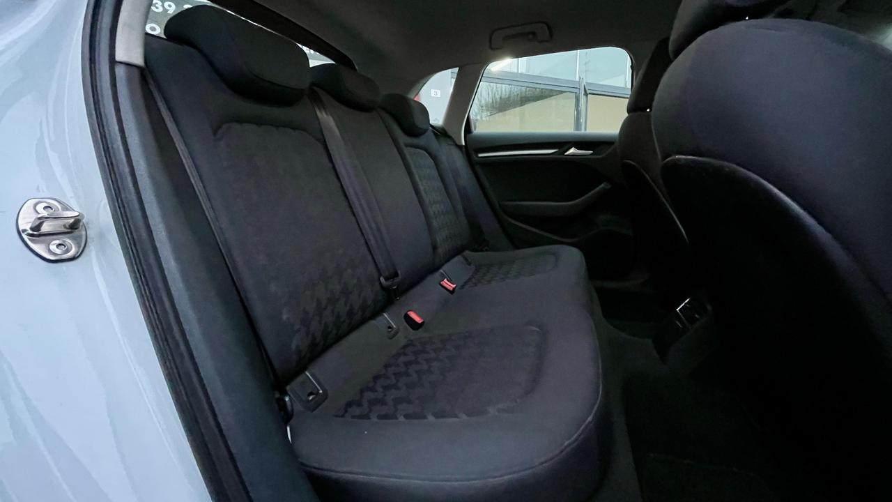 AUDI A3 SPB 1.6 ULTRA ATTRACTION TDI 110CV - FULL LED, NEOPATENTATI