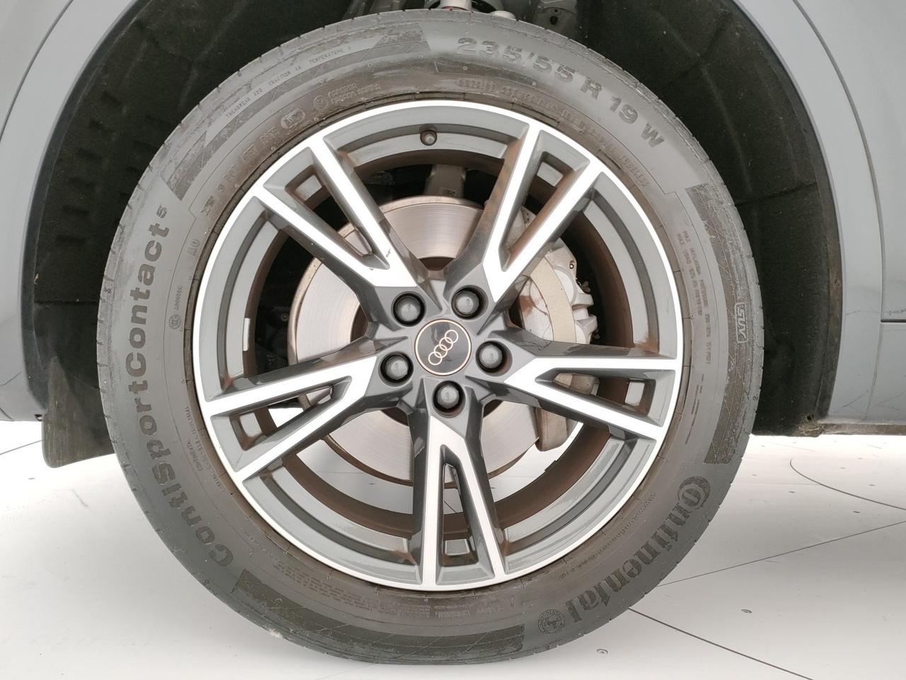 Audi Q5 40 2.0 tdi mhev 12v business advanced quattro s-tronic