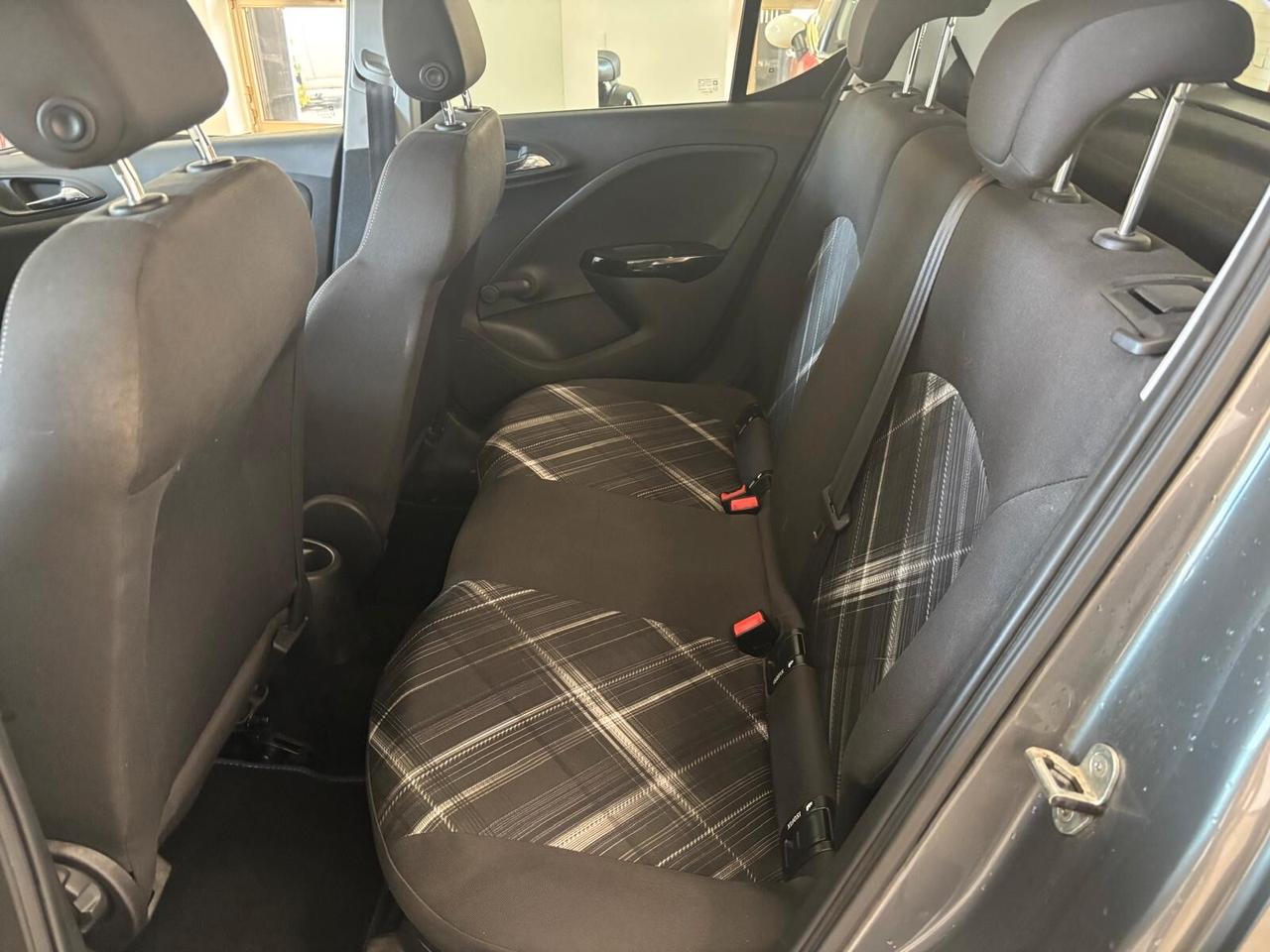 OPEL CORSA ANNO 2015 DS 1.3 ADATTA NEOPATENTATI KM 140 MILA