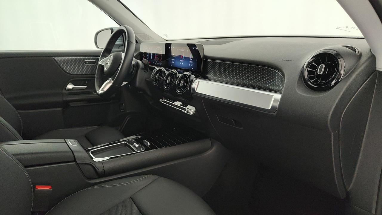 Mercedes-Benz GLB 180 d Advanced auto