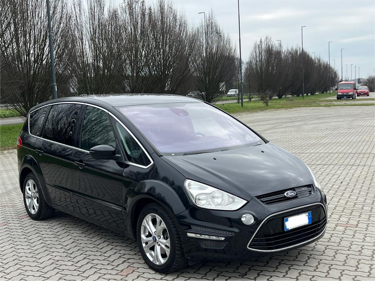 Ford S-Max 2.0 TDCi 163CV Powershift 7 posti Business Nav