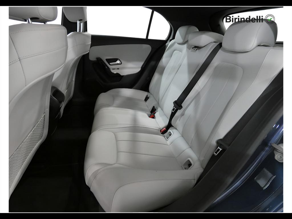 Mercedes-Benz Classe A (W177) - A 180 d Automatic Business