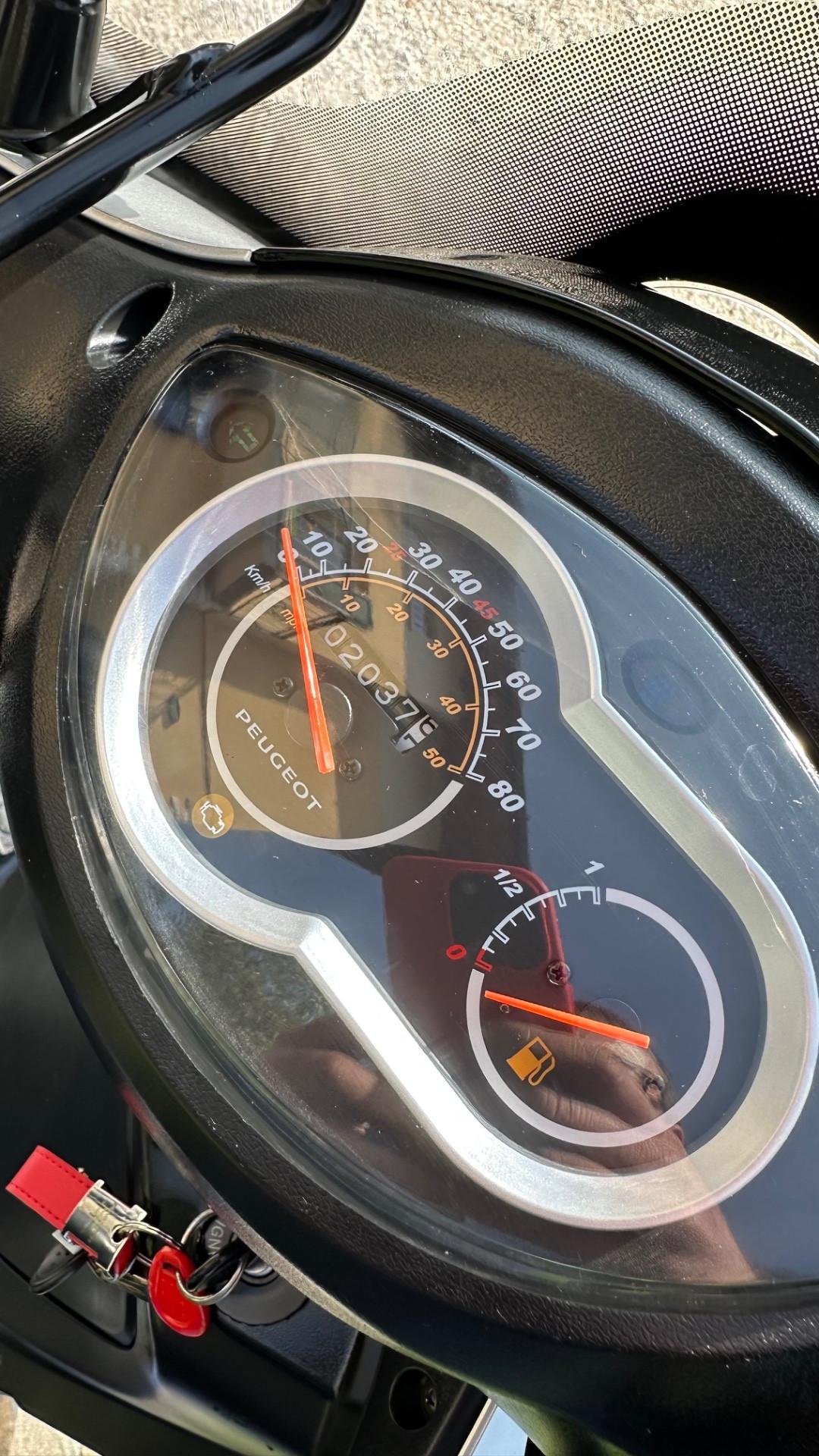 Peugeot Tweet 50 4 tempi con bauletto e parabrezza